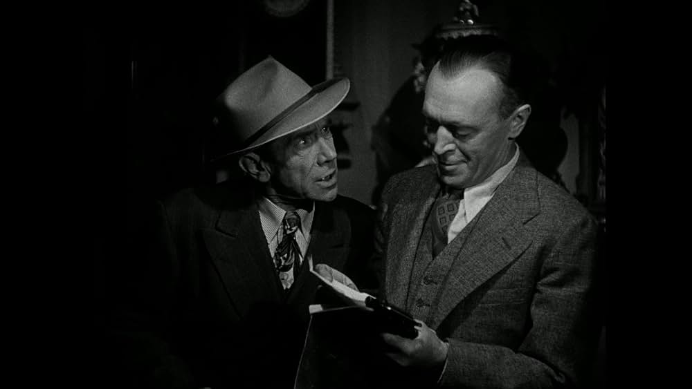 霧の中の逃走の画像