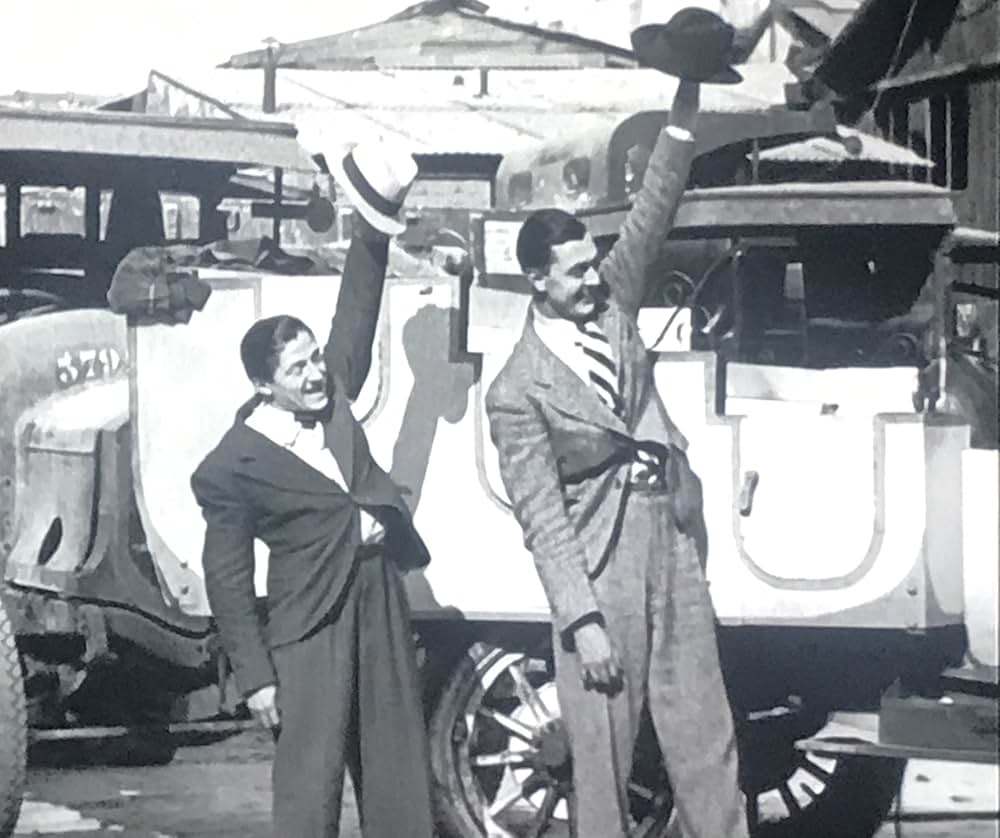 陽気な日曜日の画像