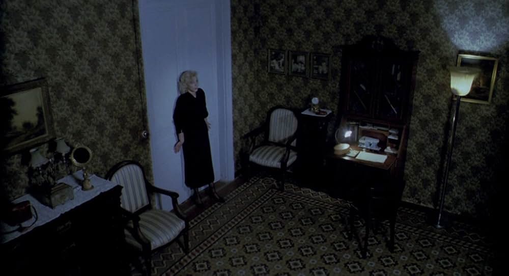 In A Glass Cageの画像