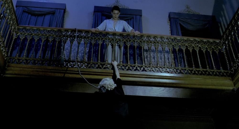 In A Glass Cageの画像