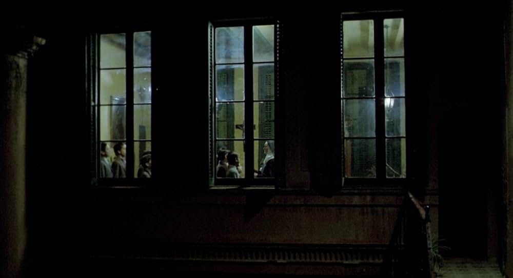 In A Glass Cageの画像