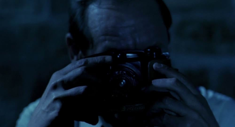 In A Glass Cageの画像