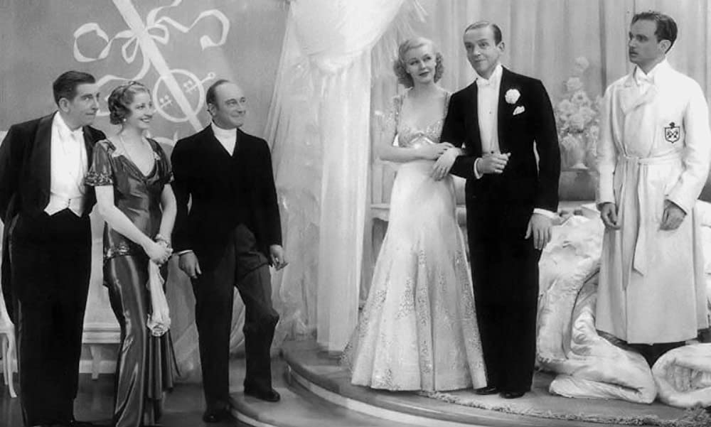 「トップ・ハット」フレッド・アステア & ジンジャー・ロジャース & Edward Everett Horton & エリック・ブロア & ヘレン・ブロデリック & Erik Rhodesの画像