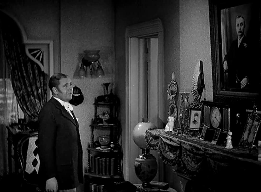 「人生は42から」チャールズ・ロートンの画像