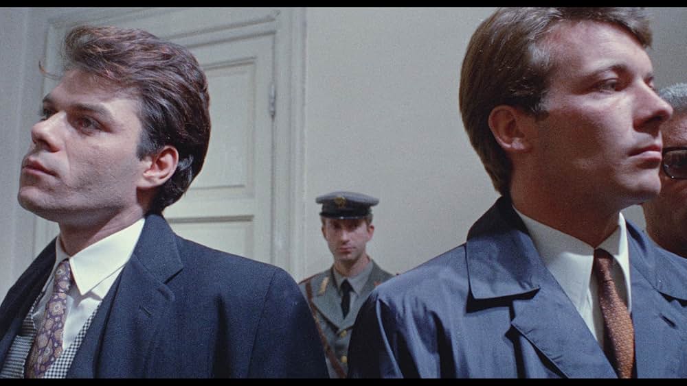 目をさまして殺せの画像