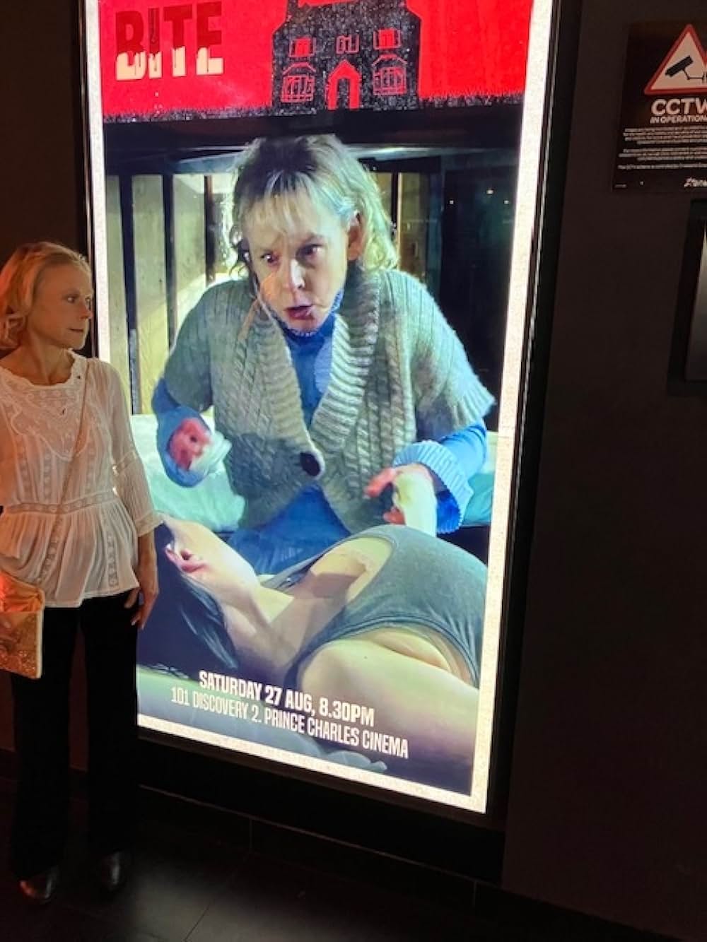 不良ムスメが盗みに入ったら、そこが食人ファミリーの家だった話～そこにマフィアが乱入して更に状況が悪化したの画像