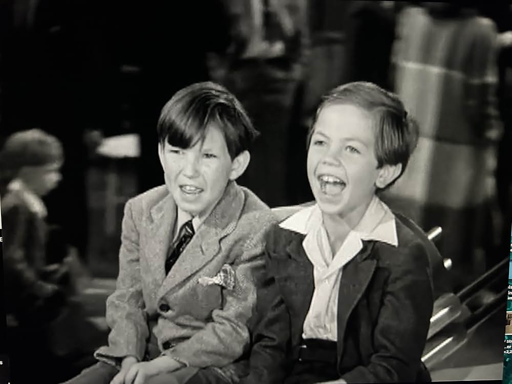 影なき男の影の画像