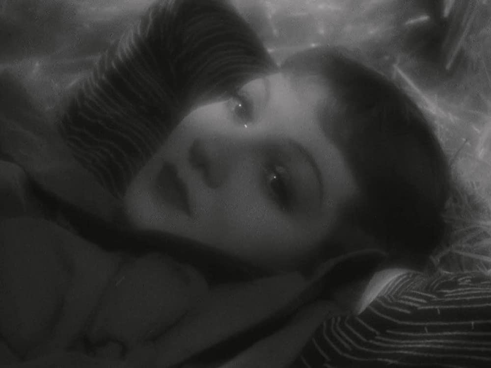 「或る夜の出来事」クローデット・コルベールの画像