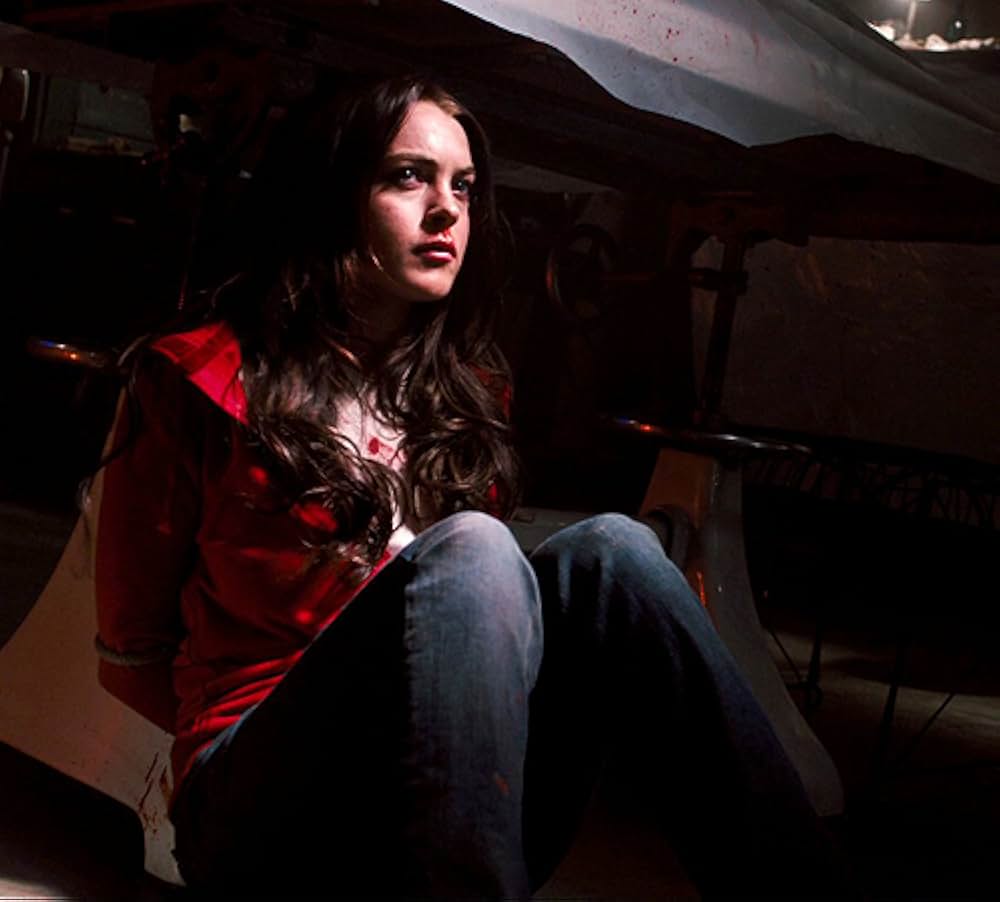 アイ ノウ フー キルド ミー（原題）の画像