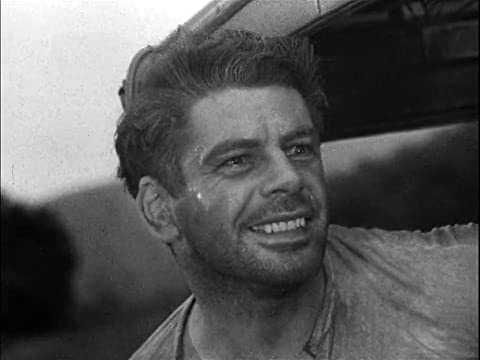 「仮面の米国」ポール・ムニの画像