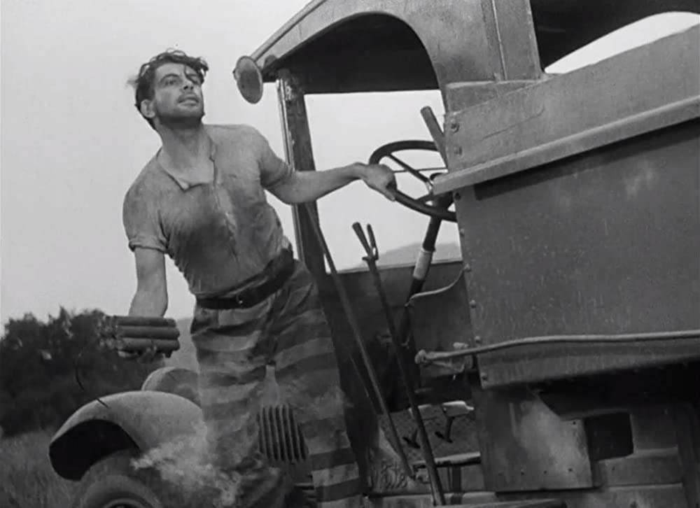 「仮面の米国」ポール・ムニの画像