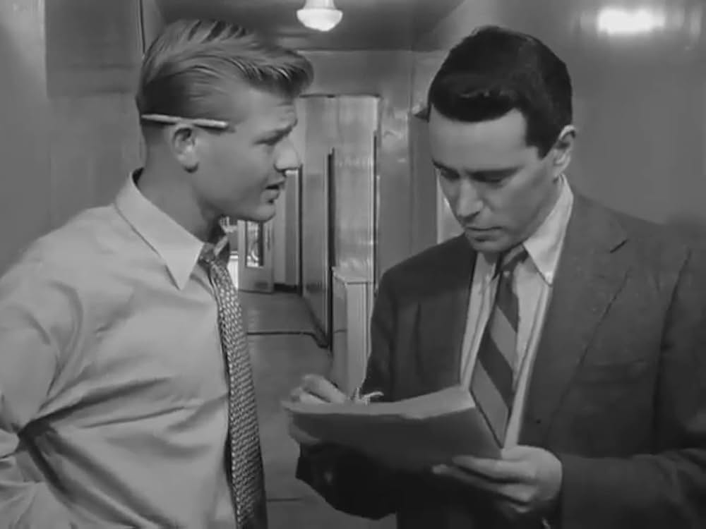 捕らわれの町の画像