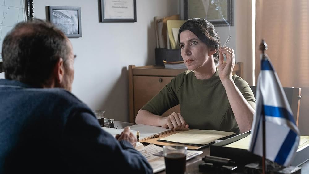 お隣さんはヒトラー？の画像