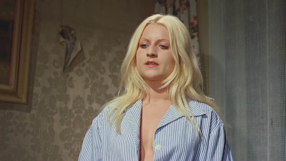 ナチ女親衛隊 全裸大作戦の画像