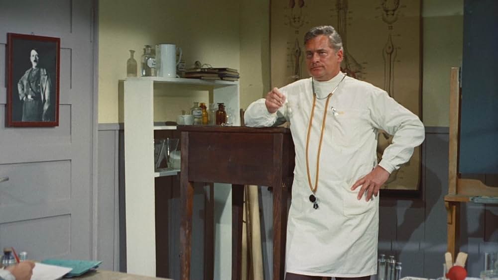 ナチ女親衛隊 全裸大作戦の画像