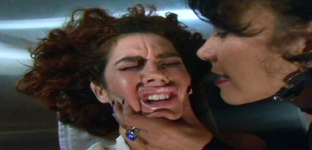 プリズン・デッド 女囚VS狼女の画像