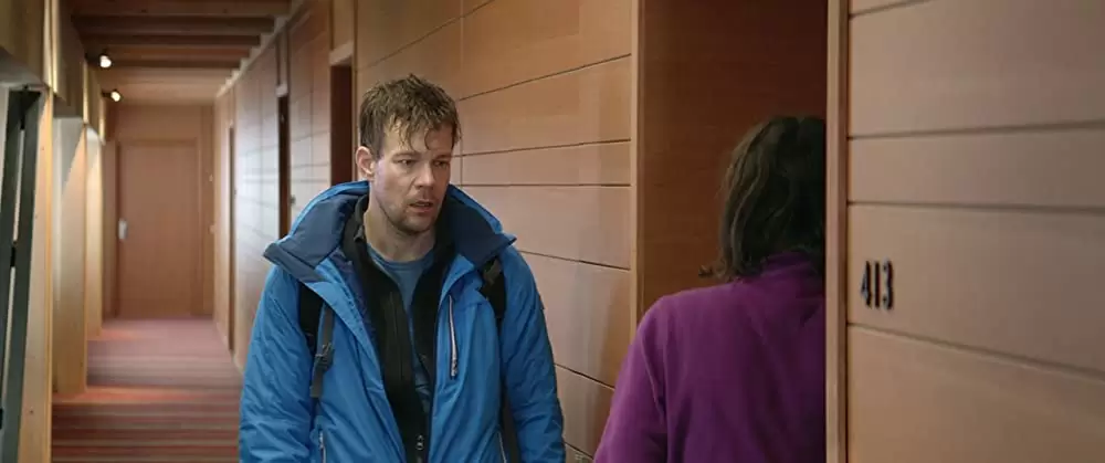 「フレンチアルプスで起きたこと」ヨハネス・バー・クンケ & リーサ・ローベン・コングスリの画像