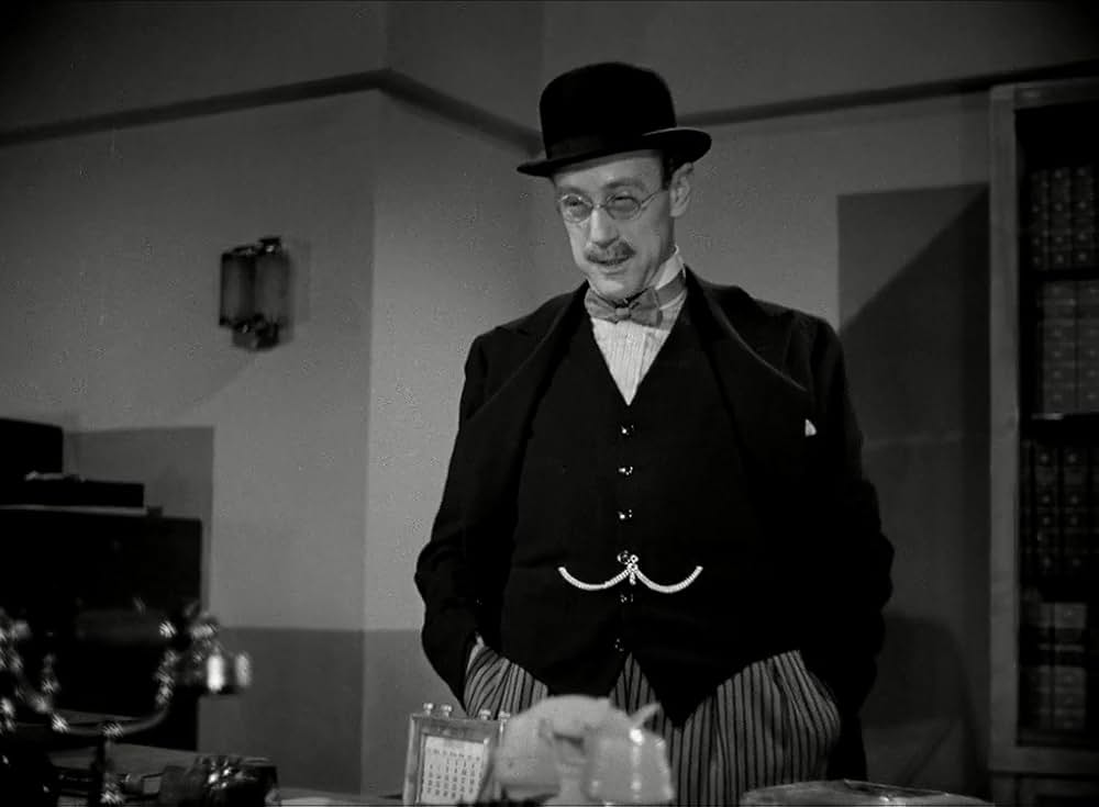 秘密警察の罠の画像