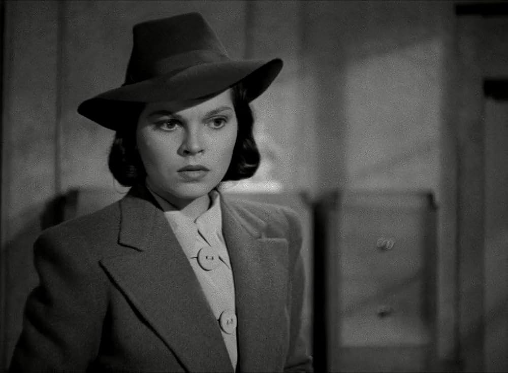 秘密警察の罠の画像