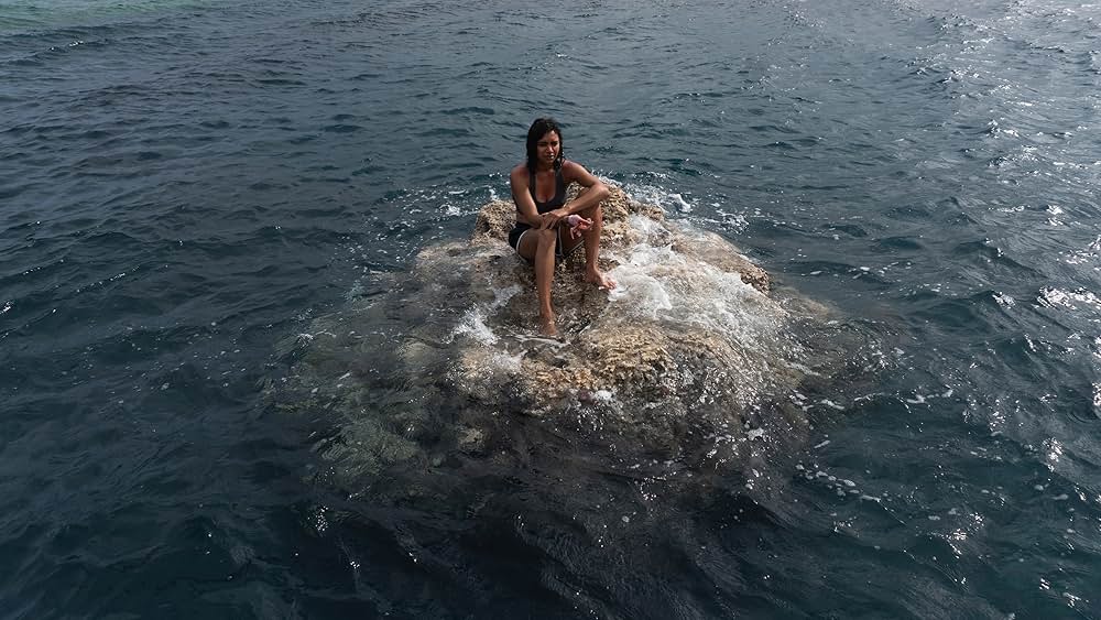 Something in the Water（原題）の画像