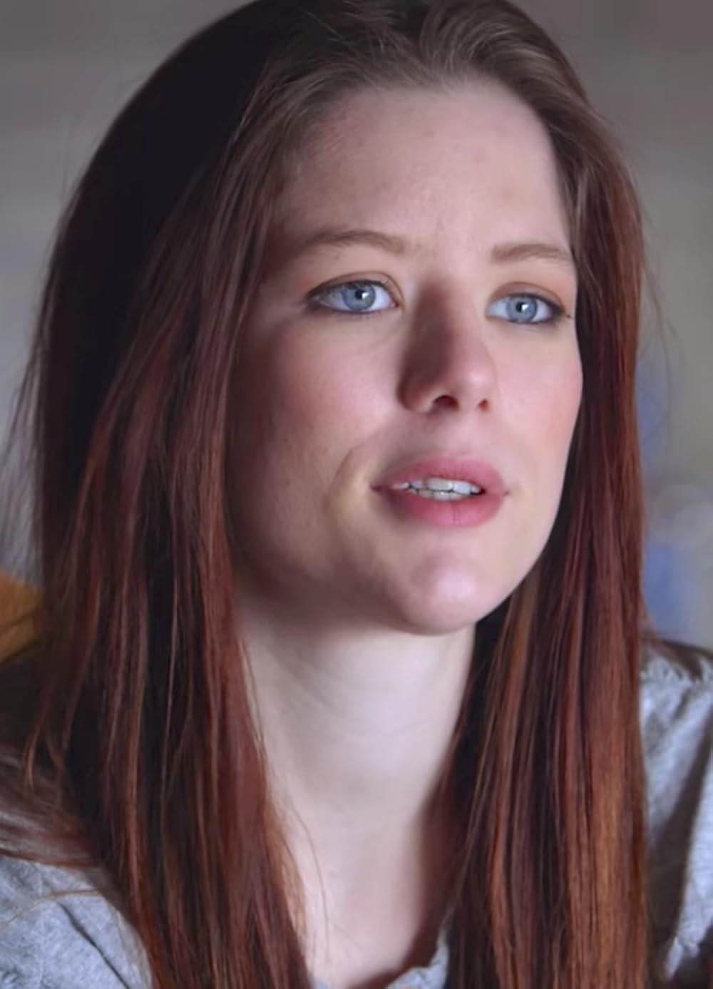 私はジェーン・ドウ: 立ち上がる母と娘の画像