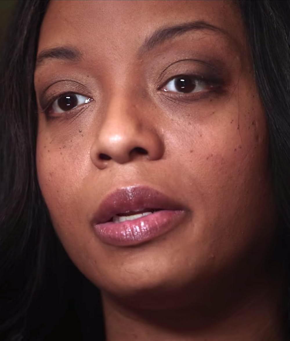 私はジェーン・ドウ: 立ち上がる母と娘の画像