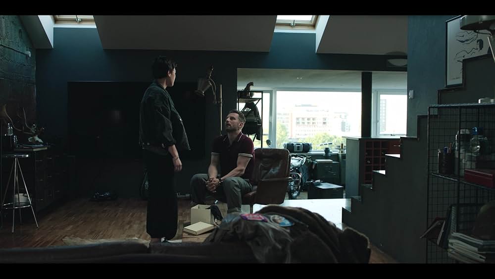 カラーズ・オブ・エビル：レッドの画像