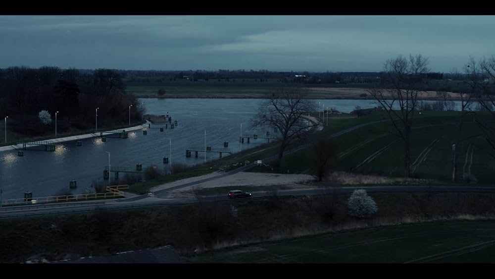 カラーズ・オブ・エビル：レッドの画像