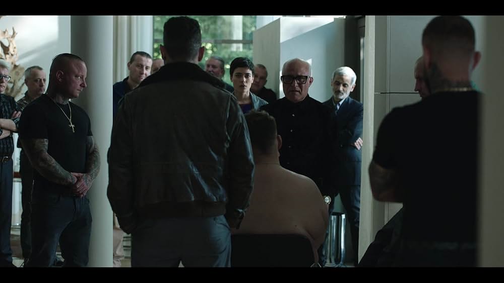 カラーズ・オブ・エビル：レッドの画像