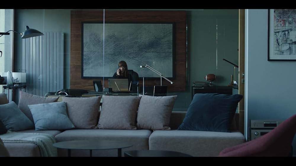 カラーズ・オブ・エビル：レッドの画像