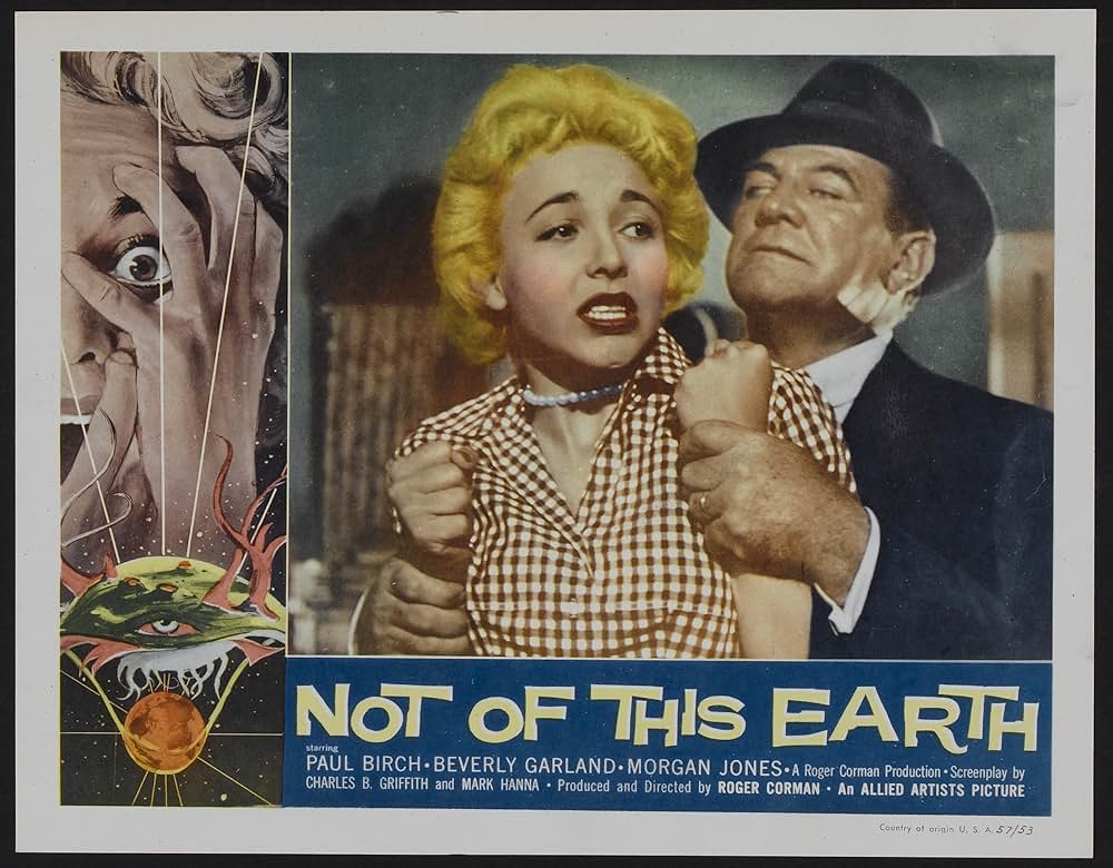 美女とエイリアンの画像