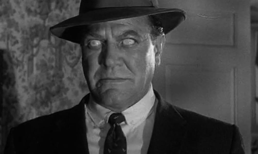 美女とエイリアンの画像