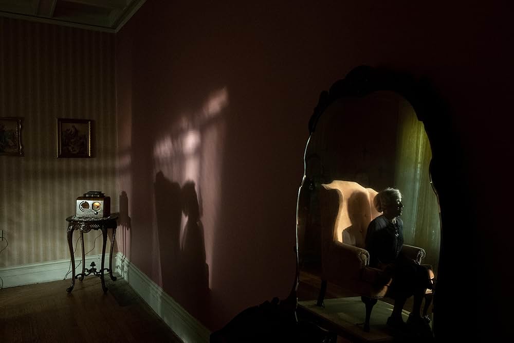 The Front Room（原題）の画像