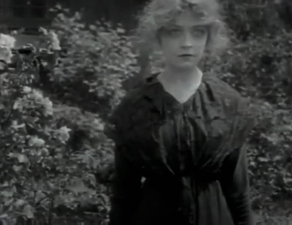 魔性の女の画像