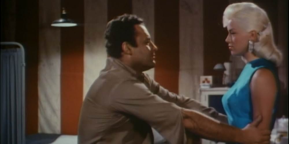 金髪の悪魔の画像