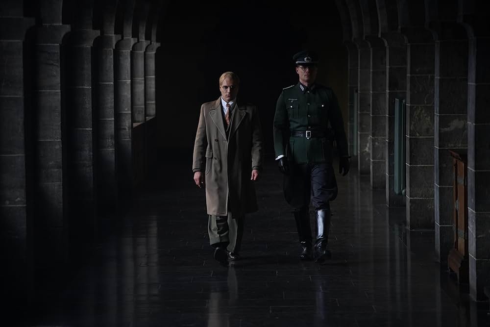 ボンヘッファー ヒトラーを暗殺しようとした牧師の画像