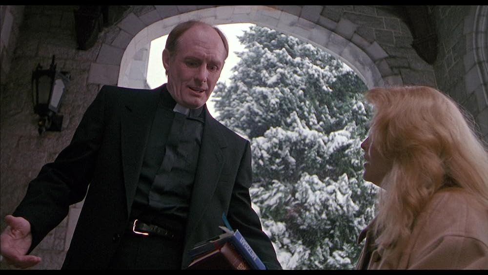 オーメン4の画像