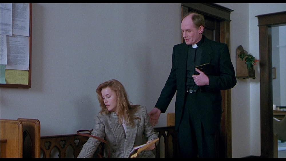 オーメン4の画像