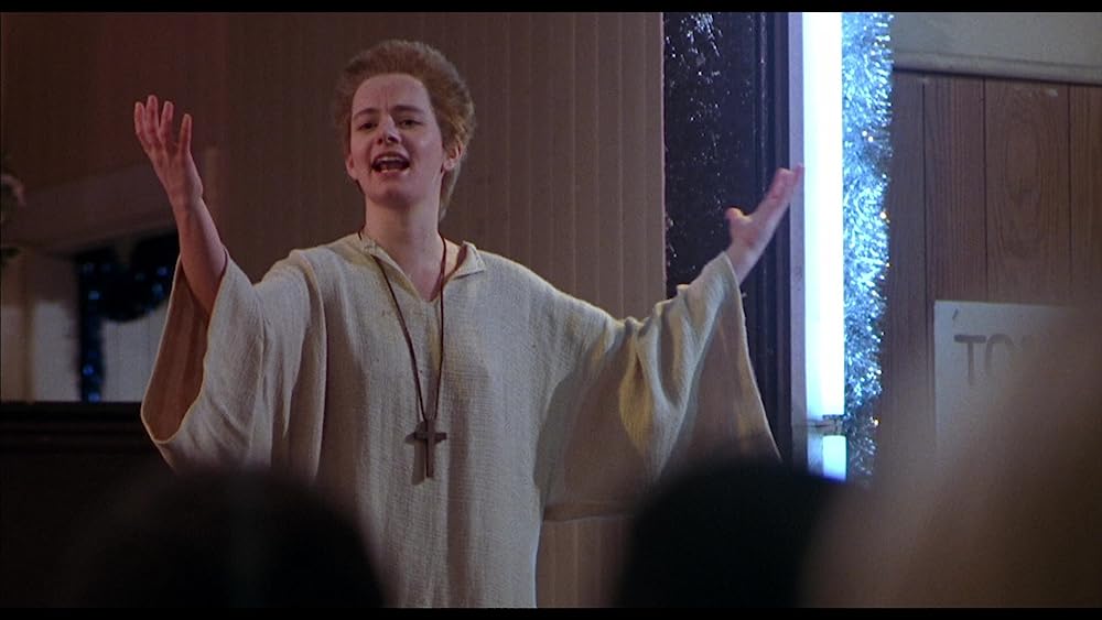 オーメン4の画像