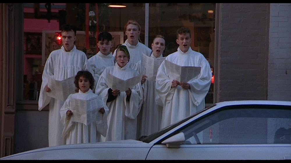 オーメン4の画像