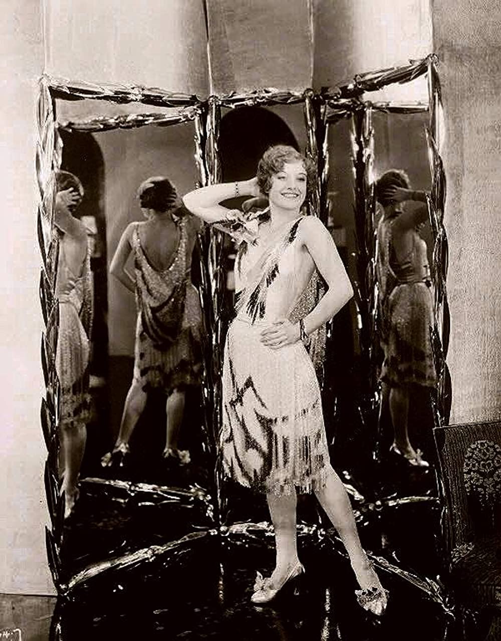 「踊る娘たち」ジョーン・クロフォードの画像