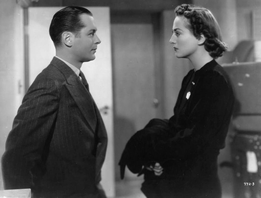 真珠と未亡人の画像