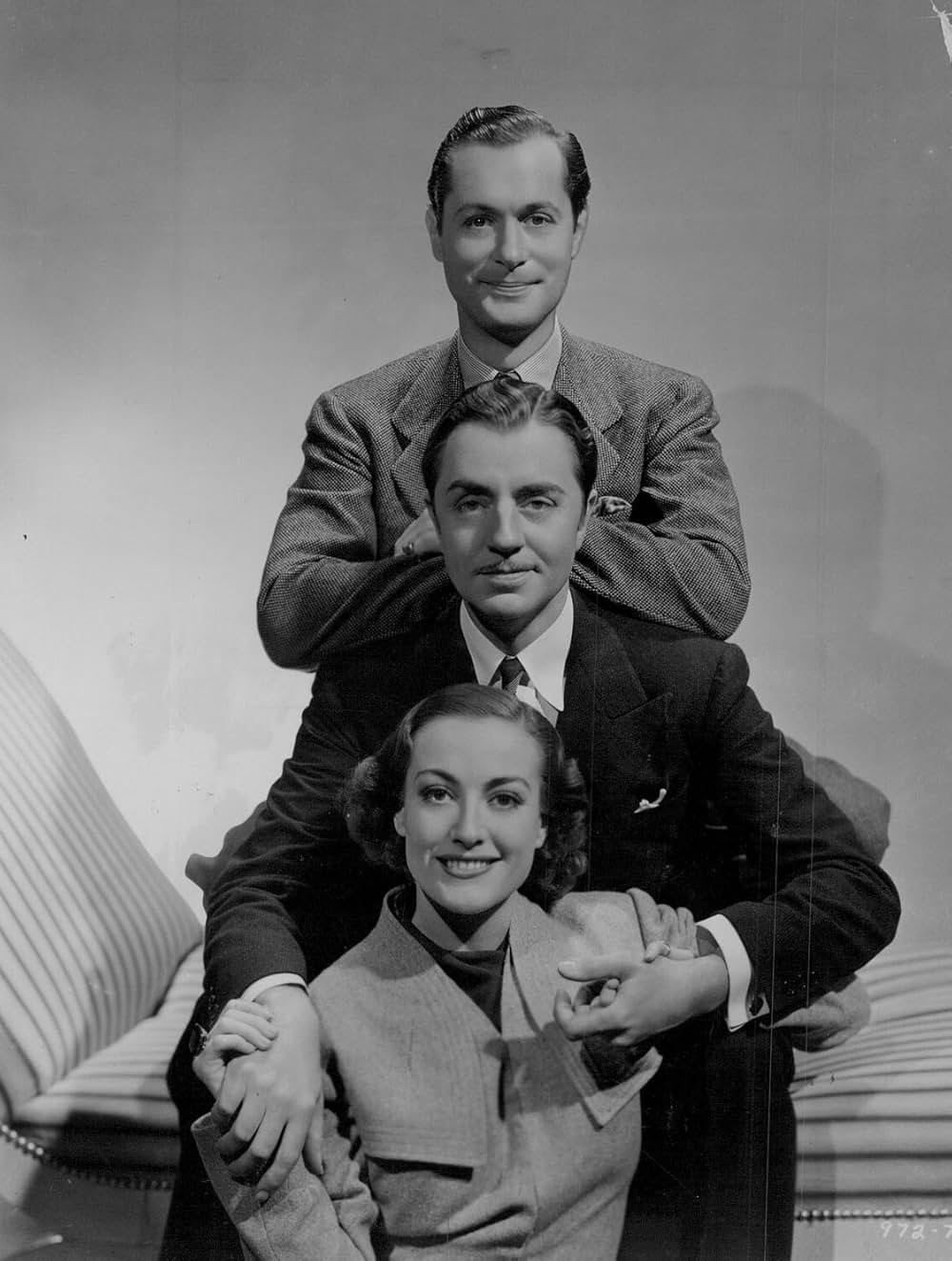 真珠と未亡人の画像