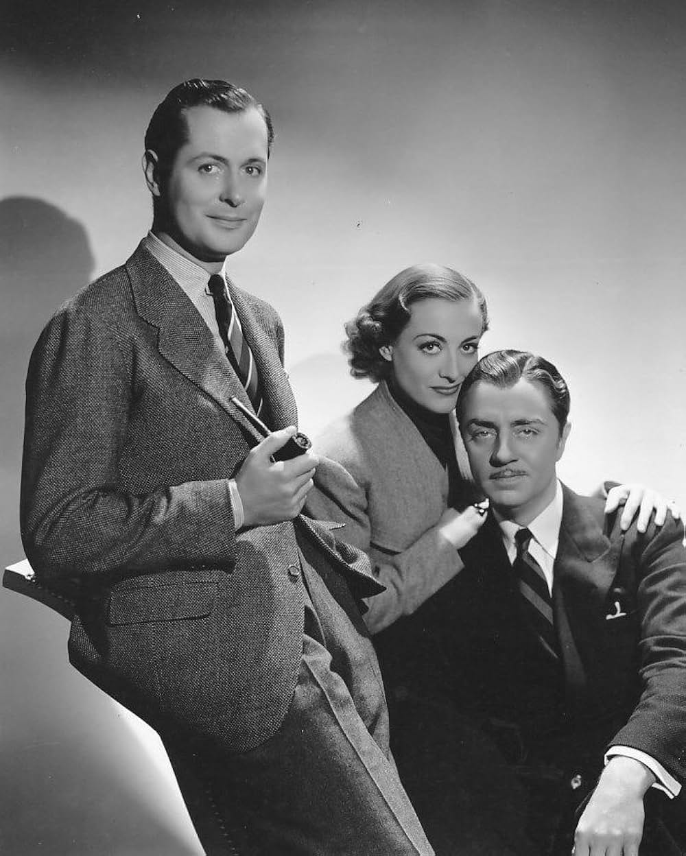 真珠と未亡人の画像