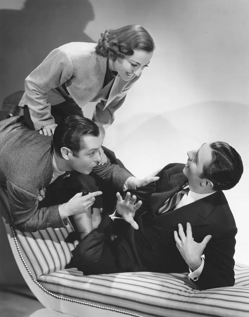 真珠と未亡人の画像