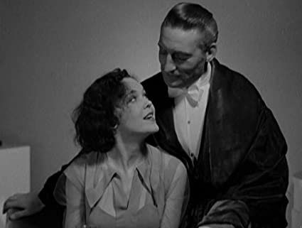 摩天楼の狼の画像