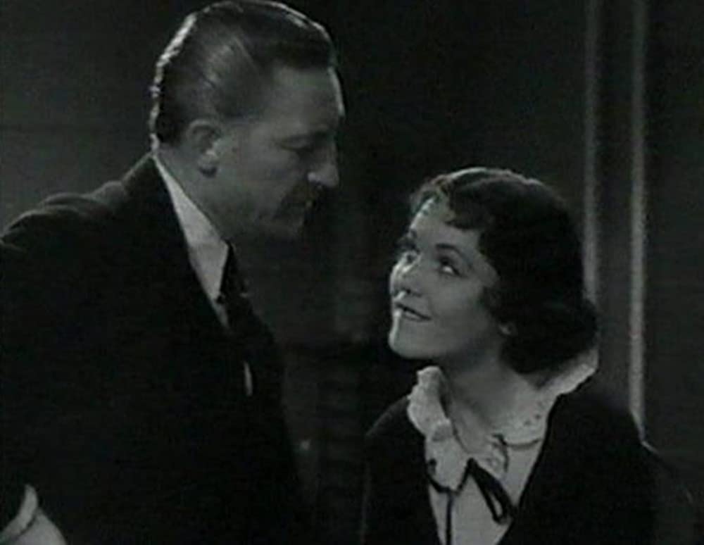 摩天楼の狼の画像