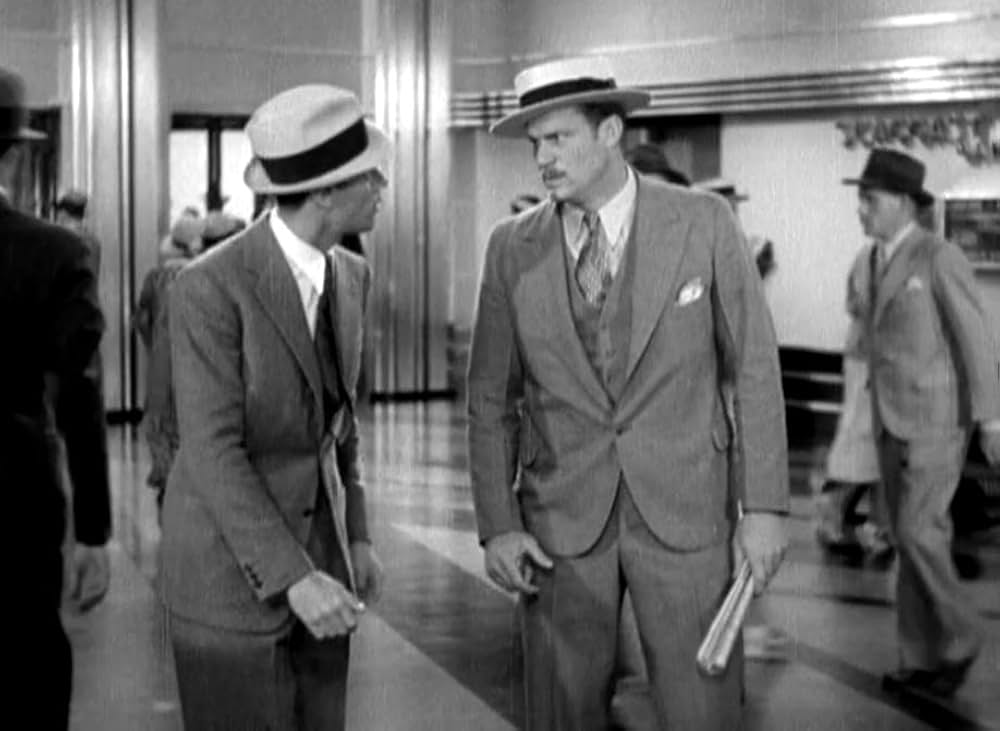 摩天楼の狼の画像