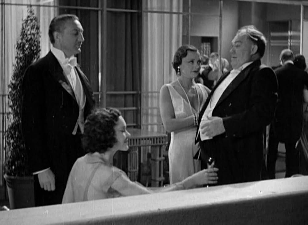 摩天楼の狼の画像