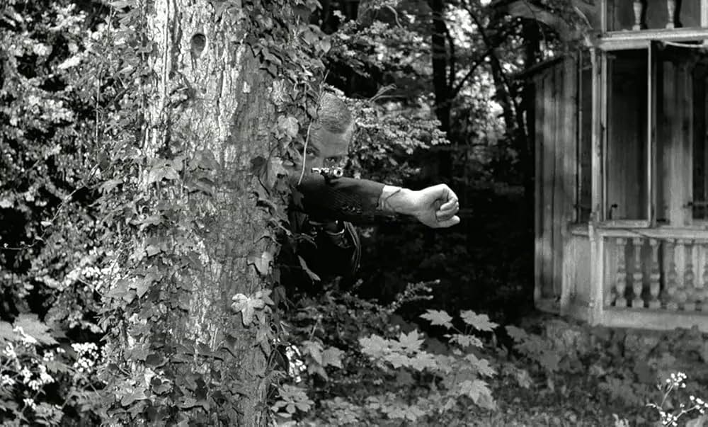 ハジキを持ったおじさんたちの画像